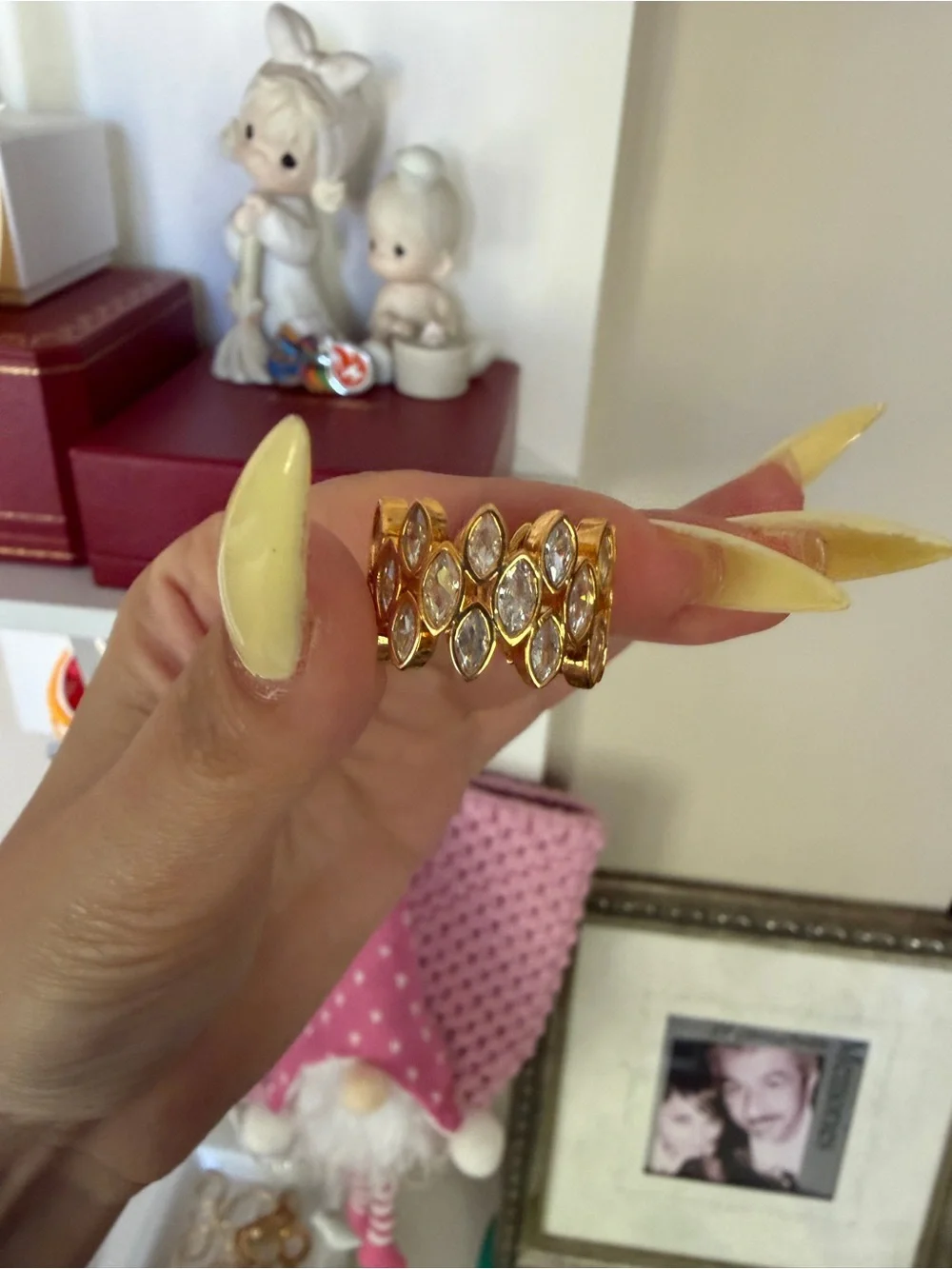 Anthropologie Gold Faux Ring Sz 6